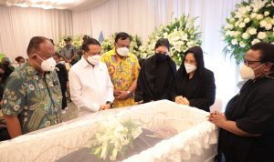 Menteri Pemuda dan Olahraga Republik Indonesia (Menpora RI) Zainudin Amali menyampaikan duka cita yang mendalam atas wafatnya Ketua Umum Persatuan Olahraga Sepatu Roda Seluruh Indonesia (Perserosi) yang juga Wakil Ketua Pengurus Besar Pekan Olahraga Nasional (PB PON) XX, Klemen Tinal