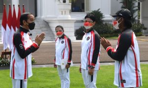 Jokowi Didampingi Menpora Zainudin Amali--Presiden-Jokowi-Resmi-Lepas-Kontingen-Olimpiade-Tokyo-2021