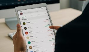 Saham Trending Bergerak Dinamis, Lonjakan dan Koreksi Warnai Perdagangan